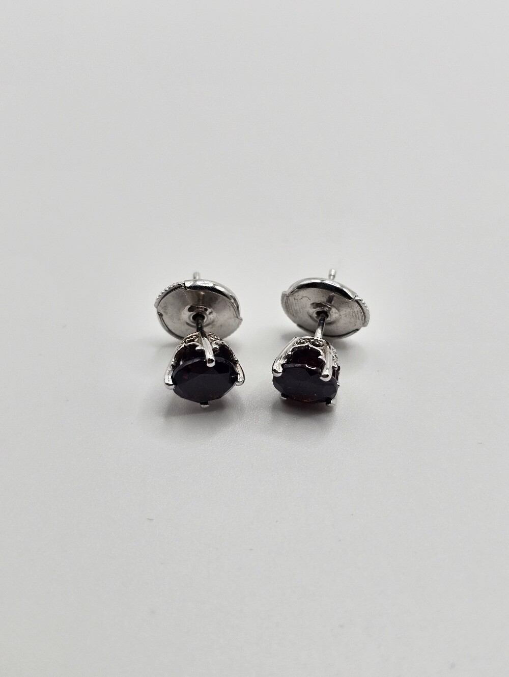 Unbranded Garnet Filigree Stud Earrings Womens OS Red Vintage Style Jewelry - Picture 3 of 9